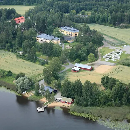 Kyyhkylae And Manor 4*