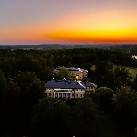 Kyyhkylae Wellbeing Hotell